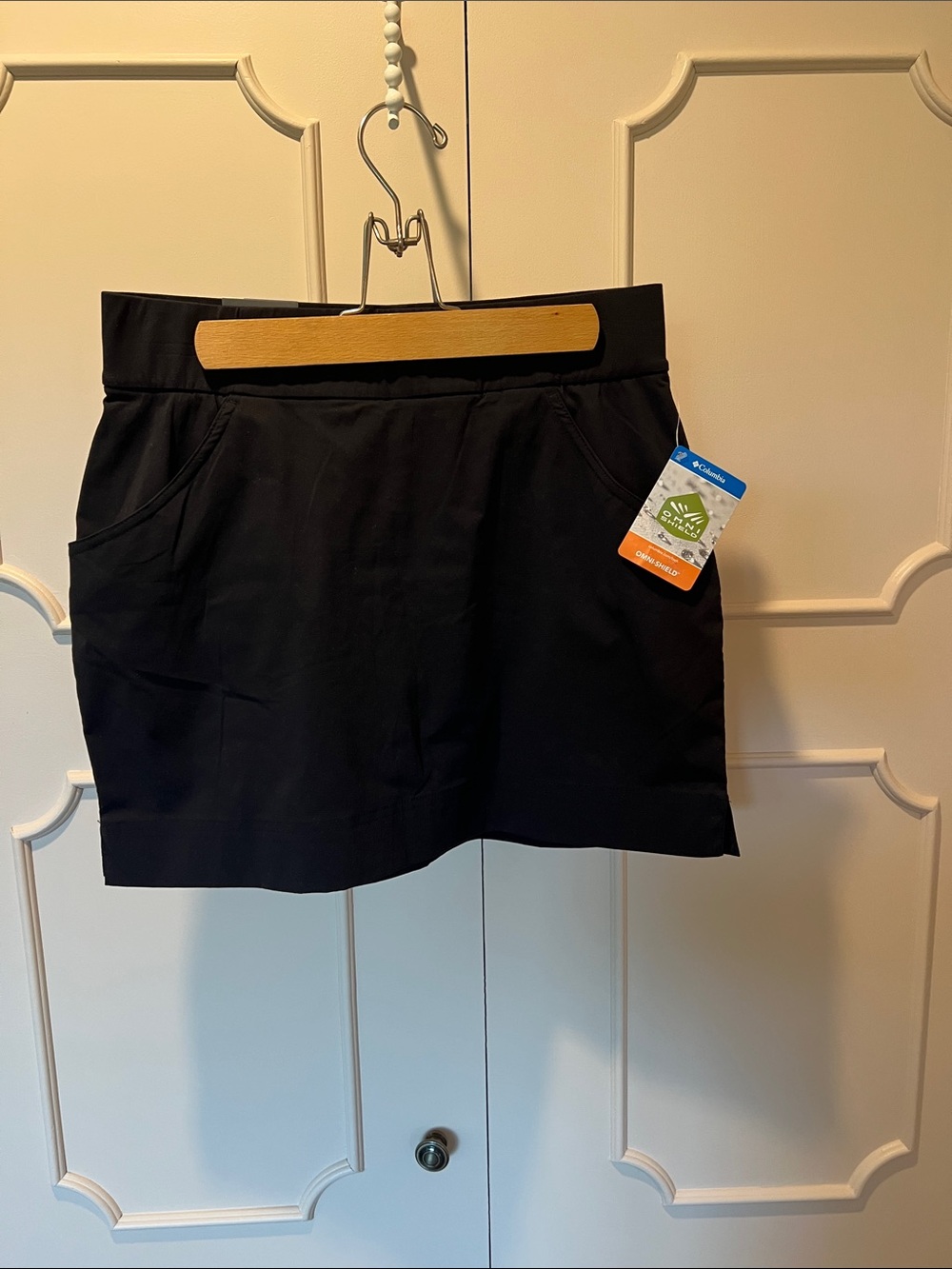 NWT Columbia Performance Black Women's Athletic Skort with Pockets